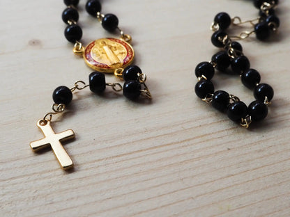 Rosario Cuquis San Benito | Cuentas Cristal Negro y Acero Inoxidable - My Cuqui Shop