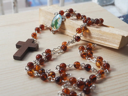 Rosario Cuquis San Judas Tadeo | Cuentas Acrílicas Marrones y Madera - My Cuqui Shop