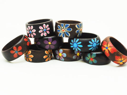 Set 5 Anillos de Madera: Flores Variadas y Coloridas. - My Cuqui Shop #